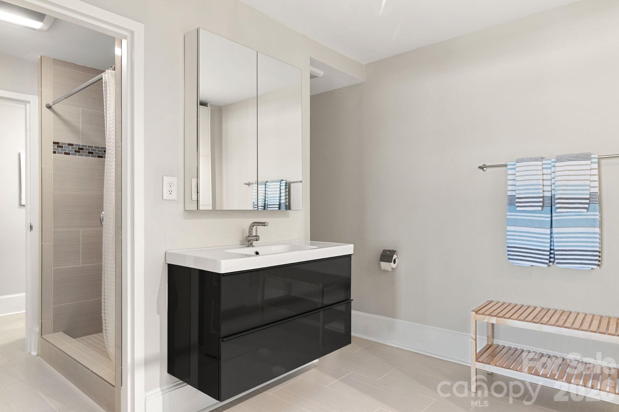 1300 Reece Road 412 Property Photo 27