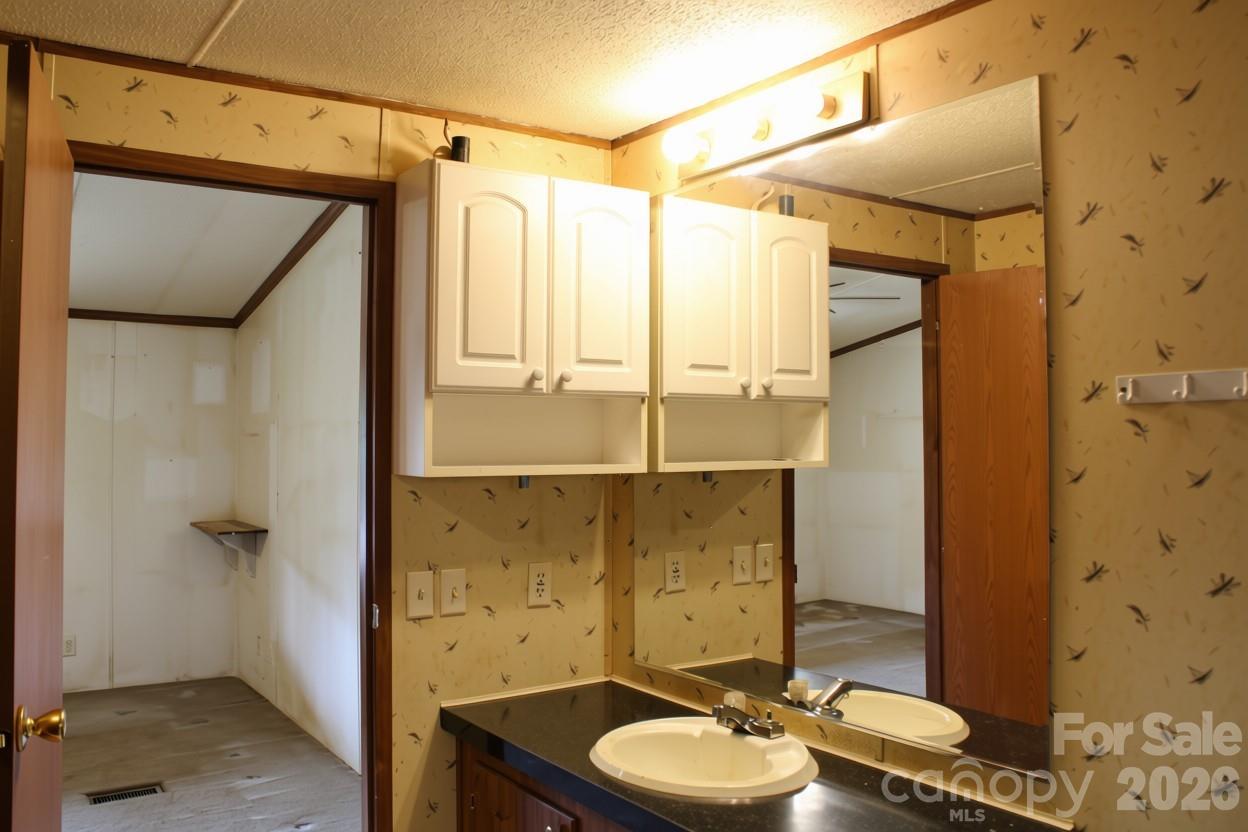24 Karis Lane Property Photo 15