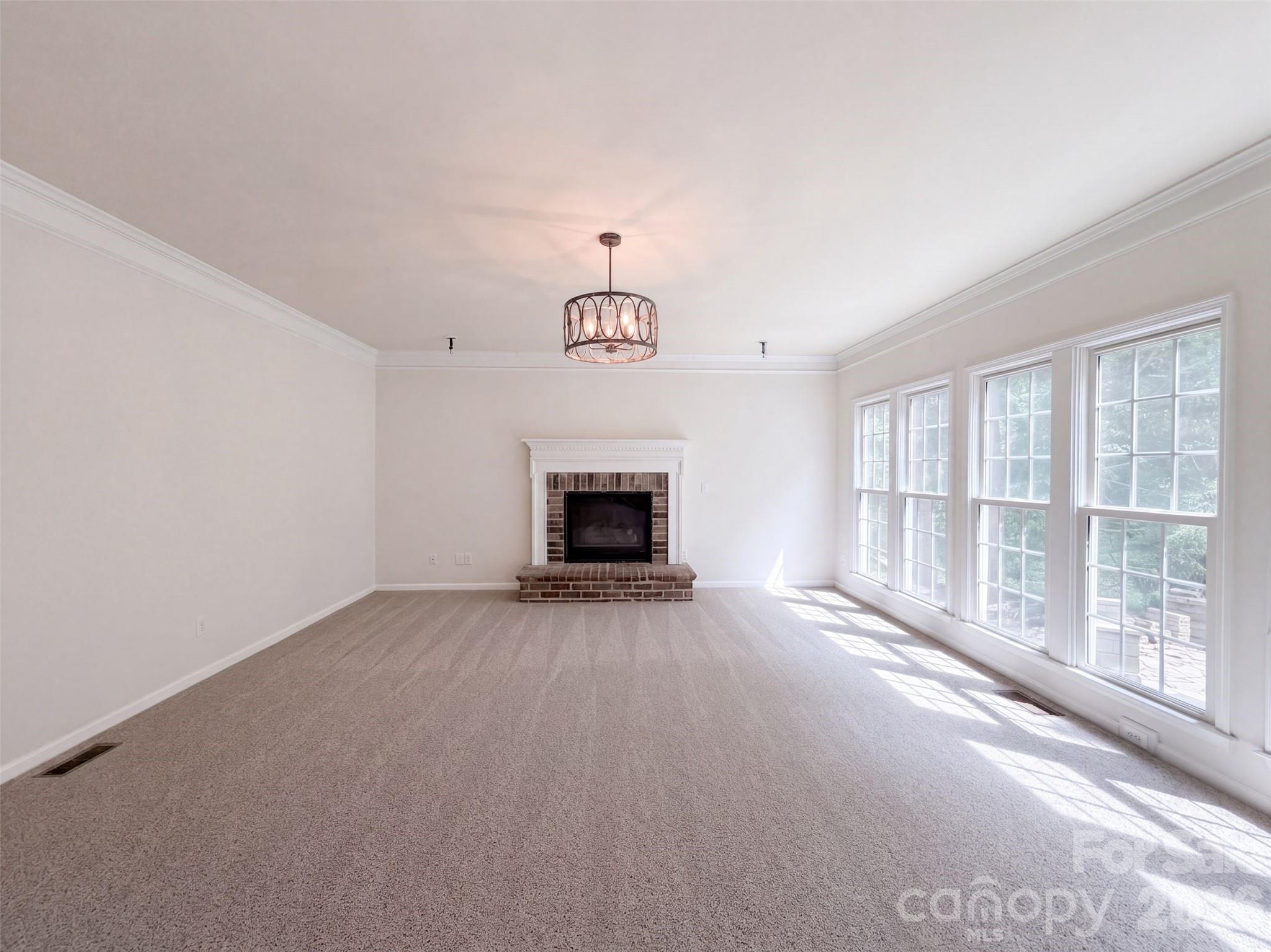 188 Forest Walk Way Property Photo 3