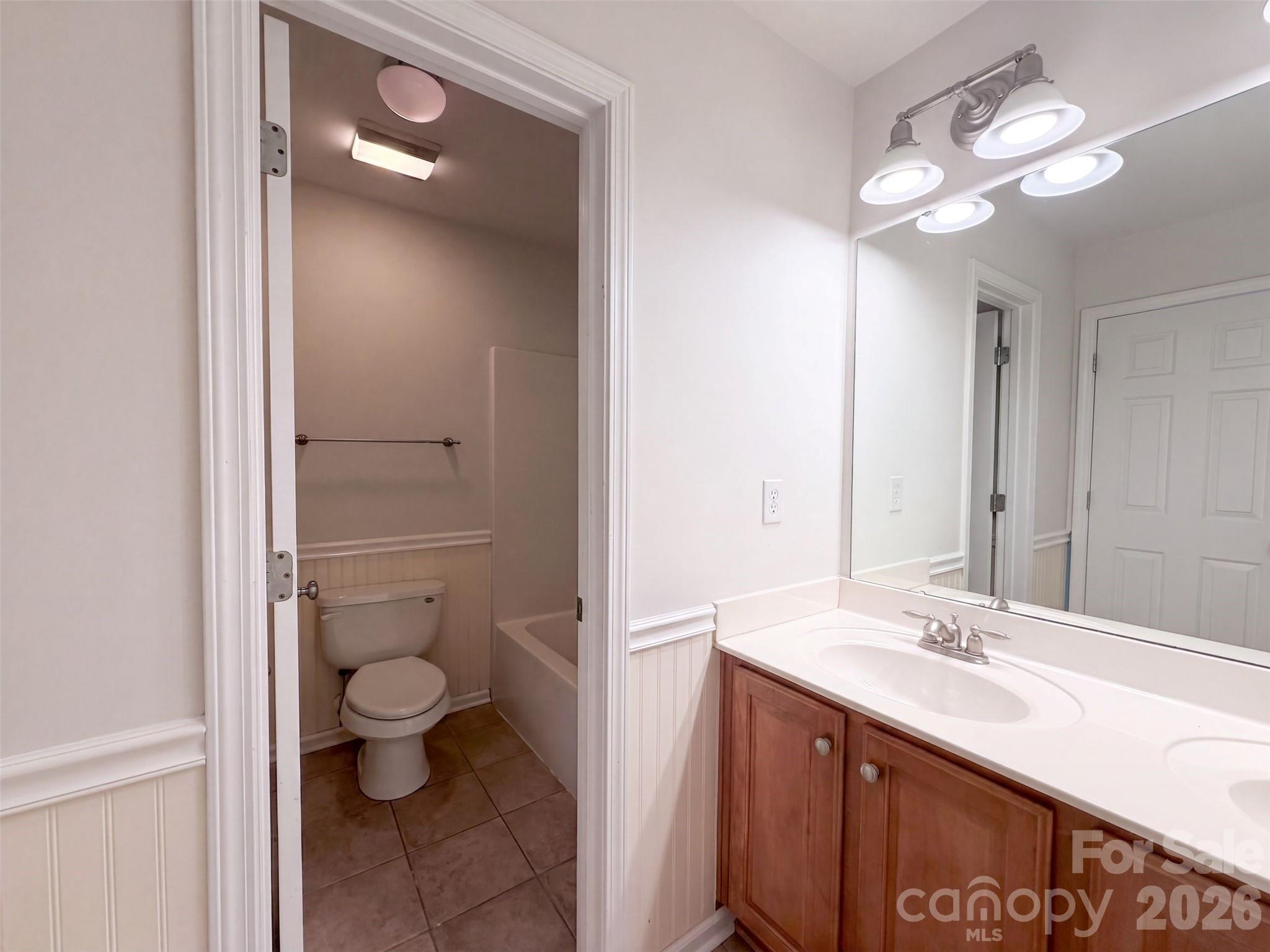 188 Forest Walk Way Property Photo 13