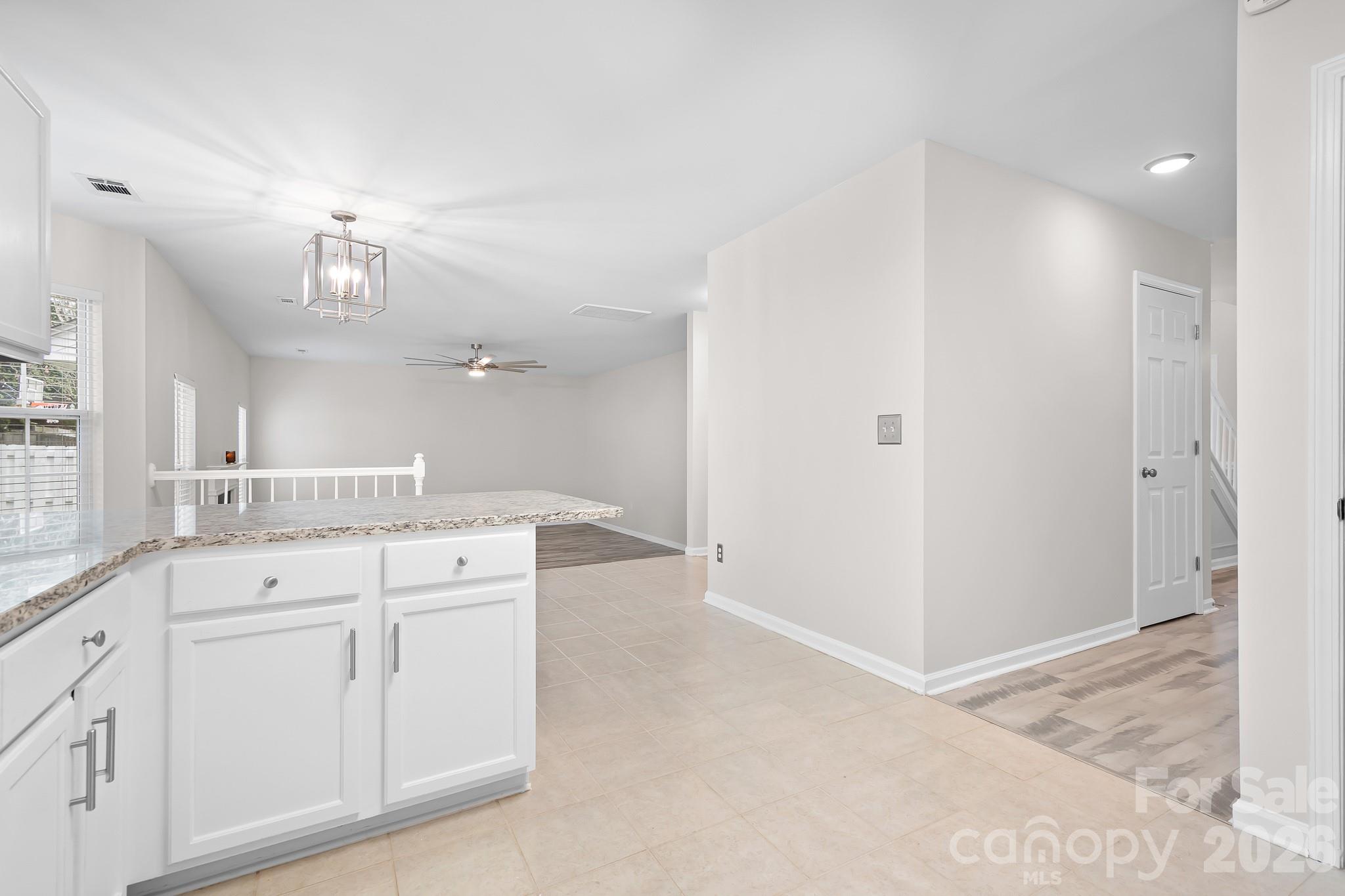 19300 Kanawha Drive Property Photo 11