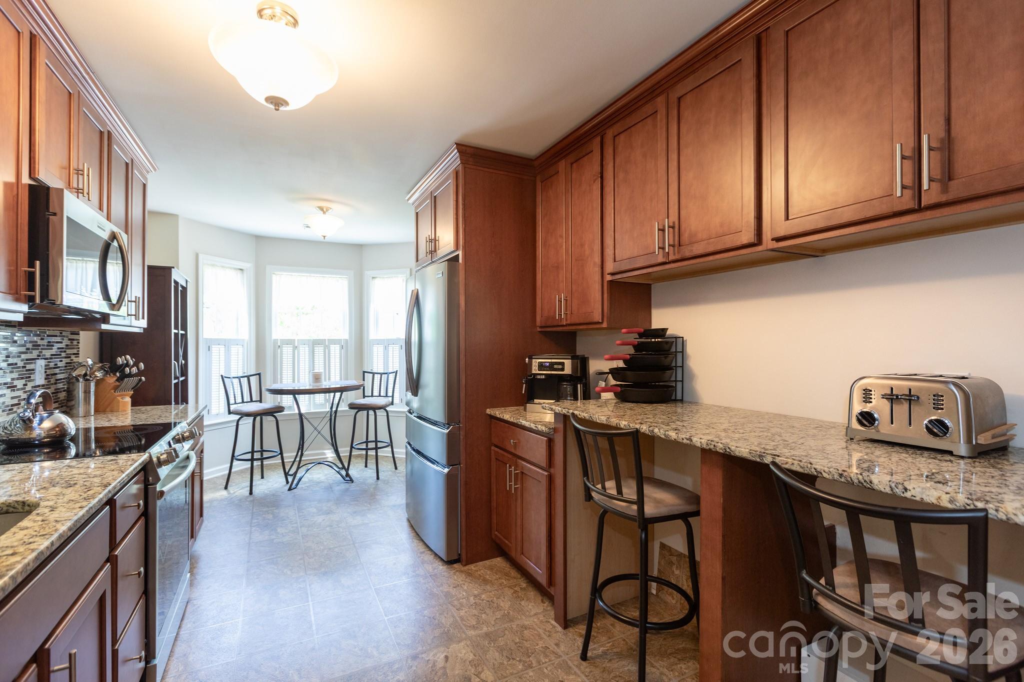 120 Arbor Ridge Road Property Photo 6