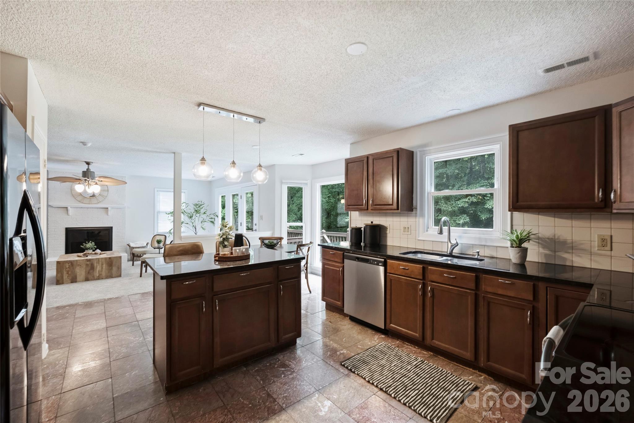 7224 Canyon Drive Property Photo 8