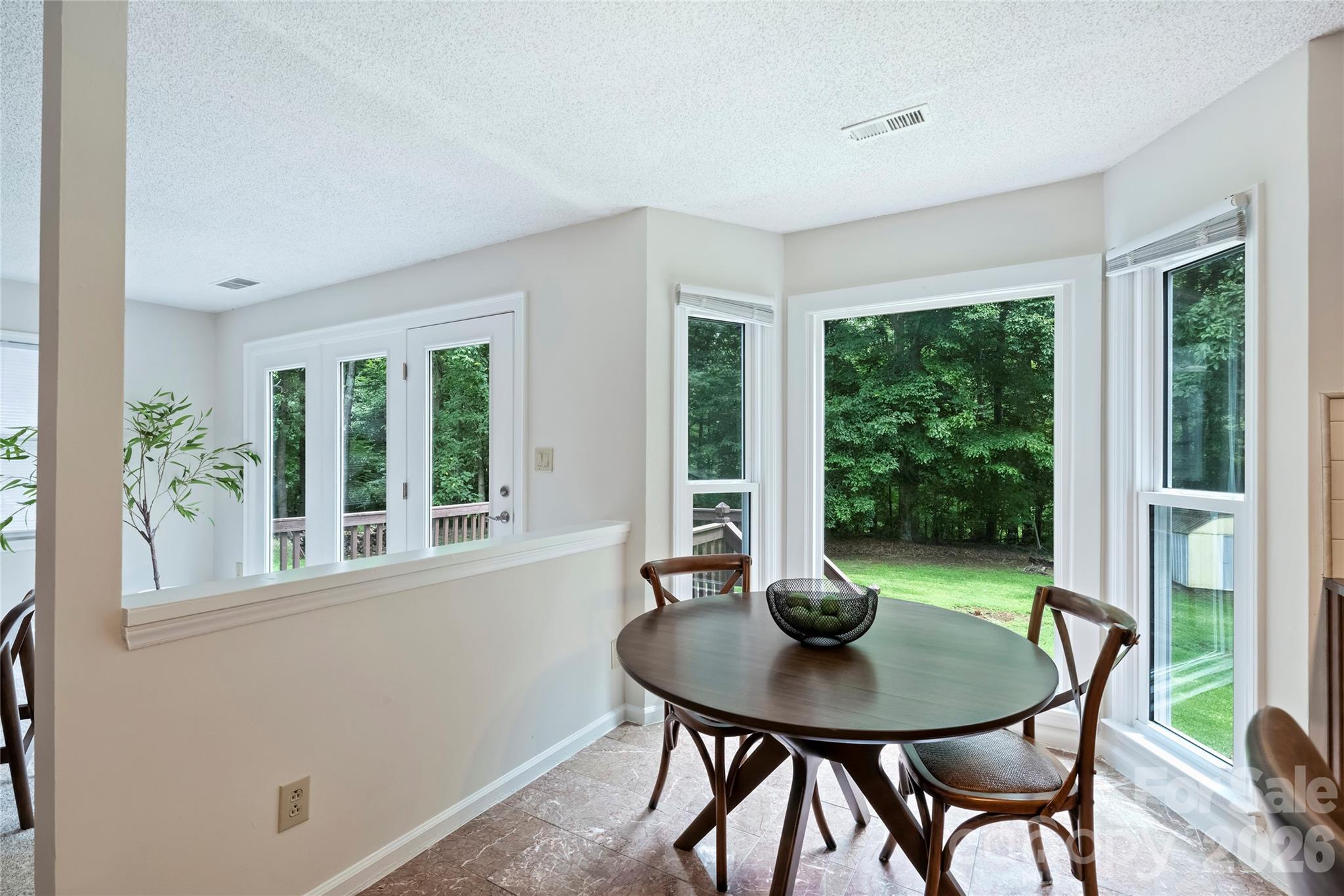 7224 Canyon Drive Property Photo 10