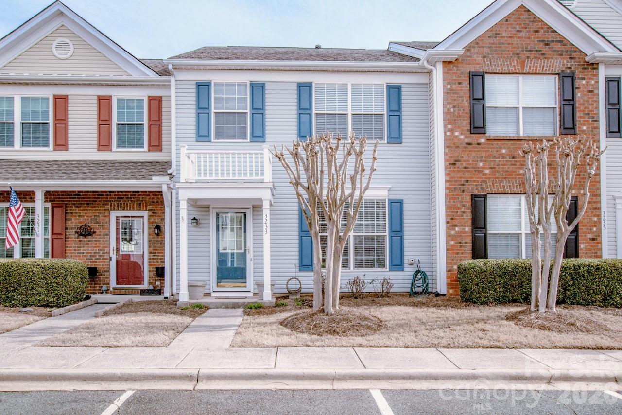 3233 Mannington Drive Property Photo 1