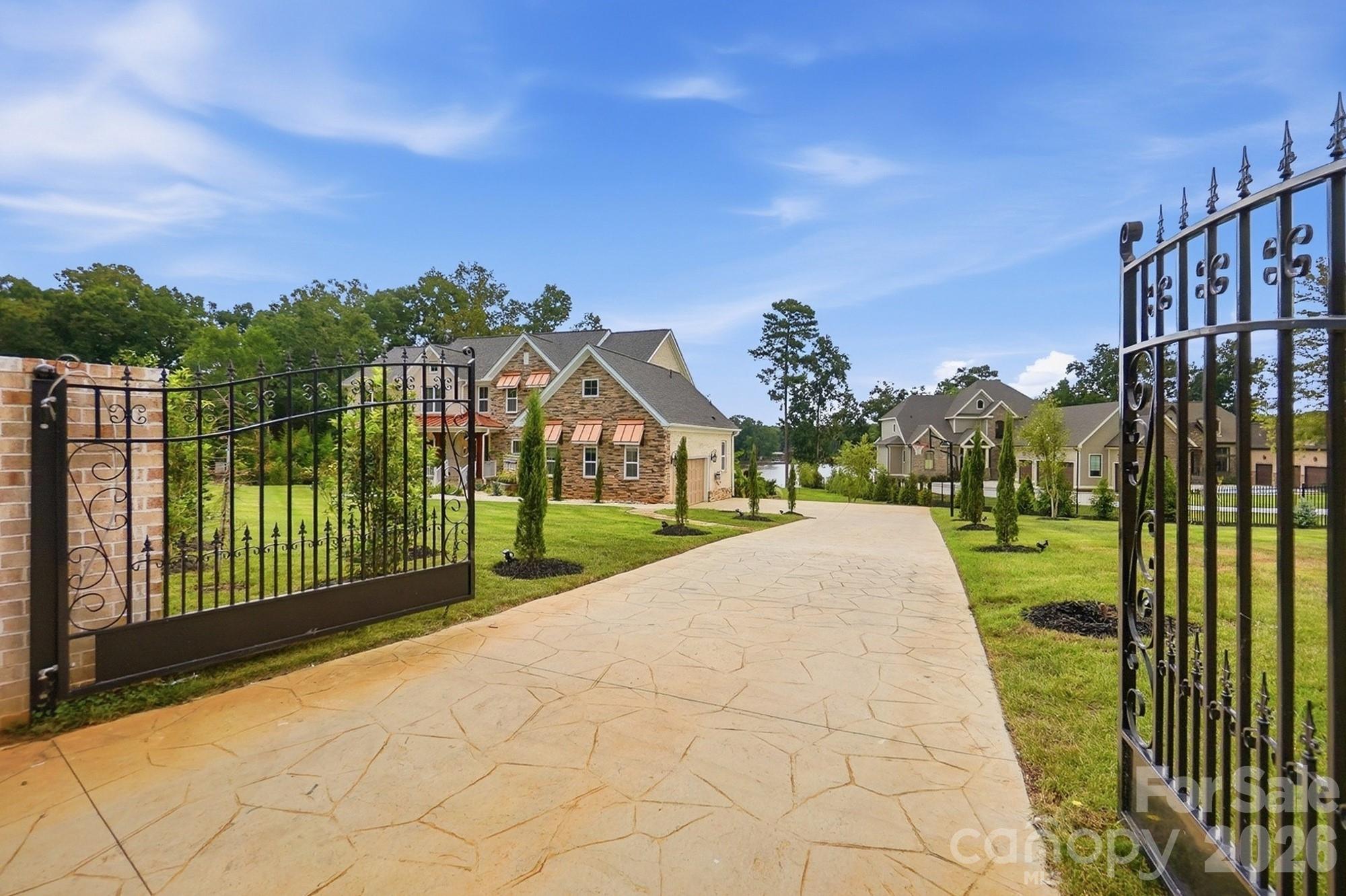 1920 Marlin Drive Property Photo 3