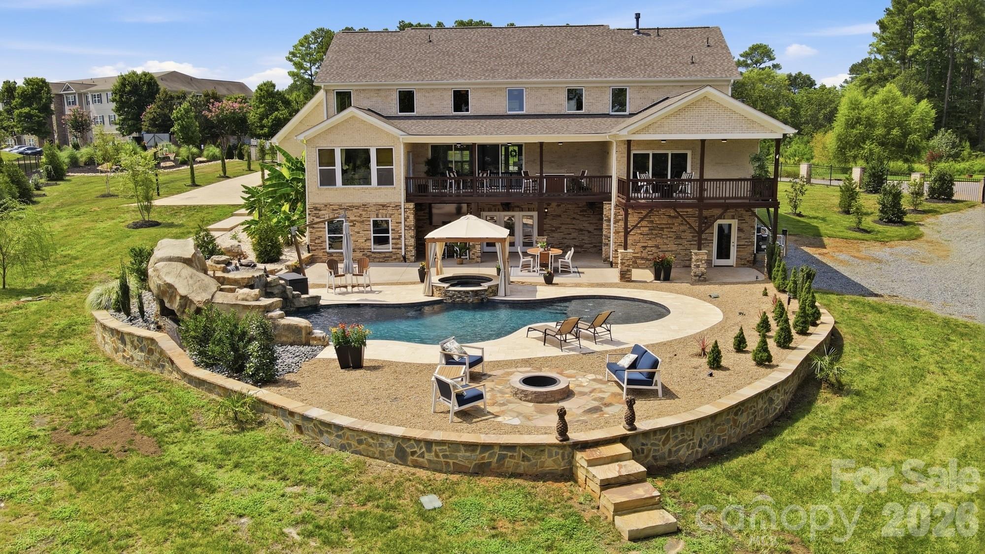 1920 Marlin Drive Property Photo 4