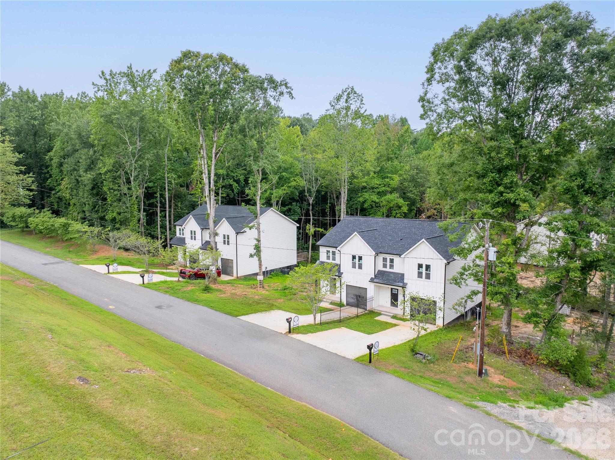 2961 Hughey Drive Property Photo