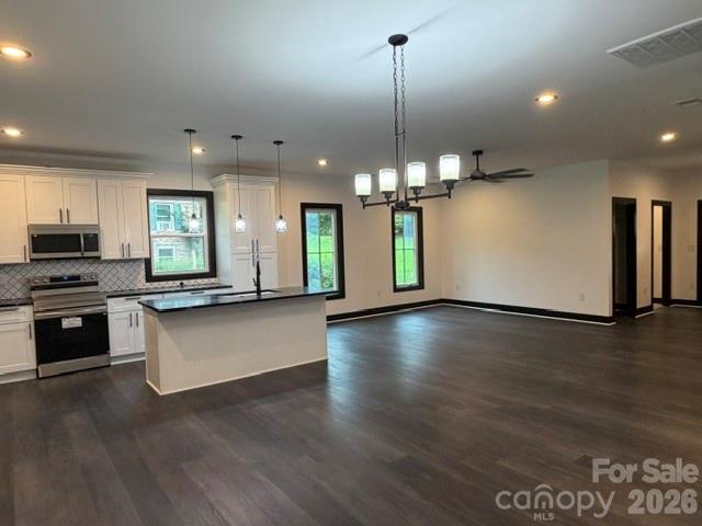 651 Bishs Way Property Photo 4
