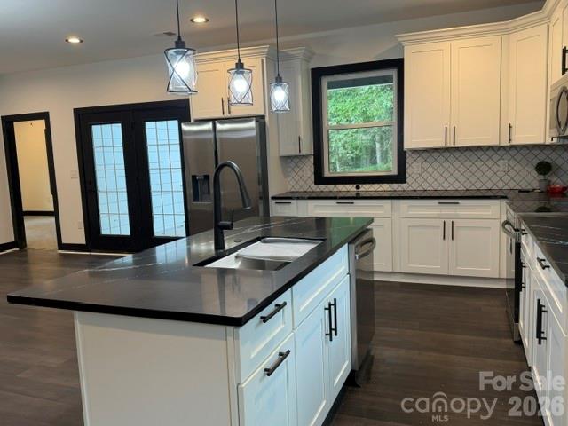 651 Bishs Way Property Photo 5