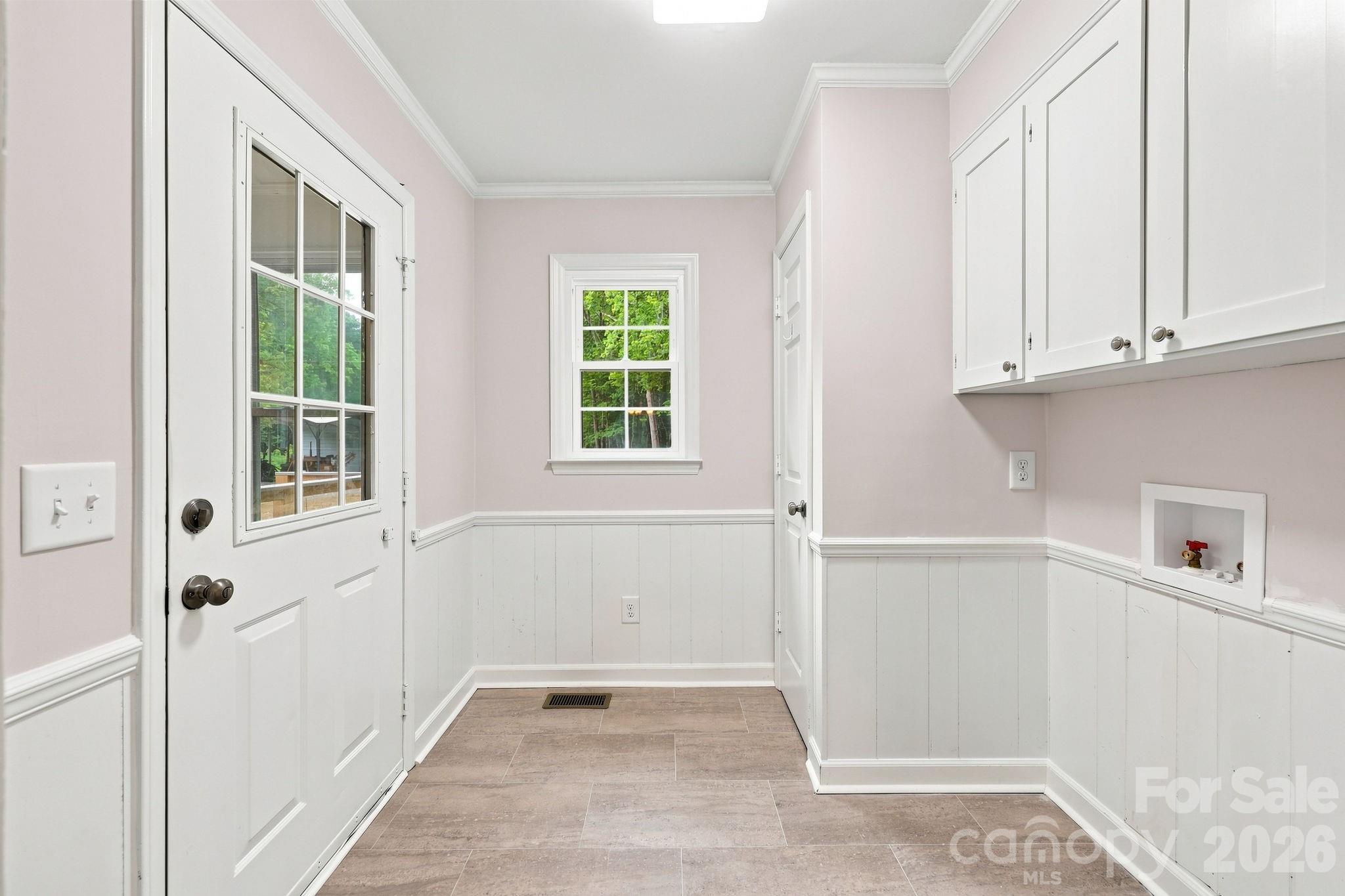 360 Small Road Property Photo 6