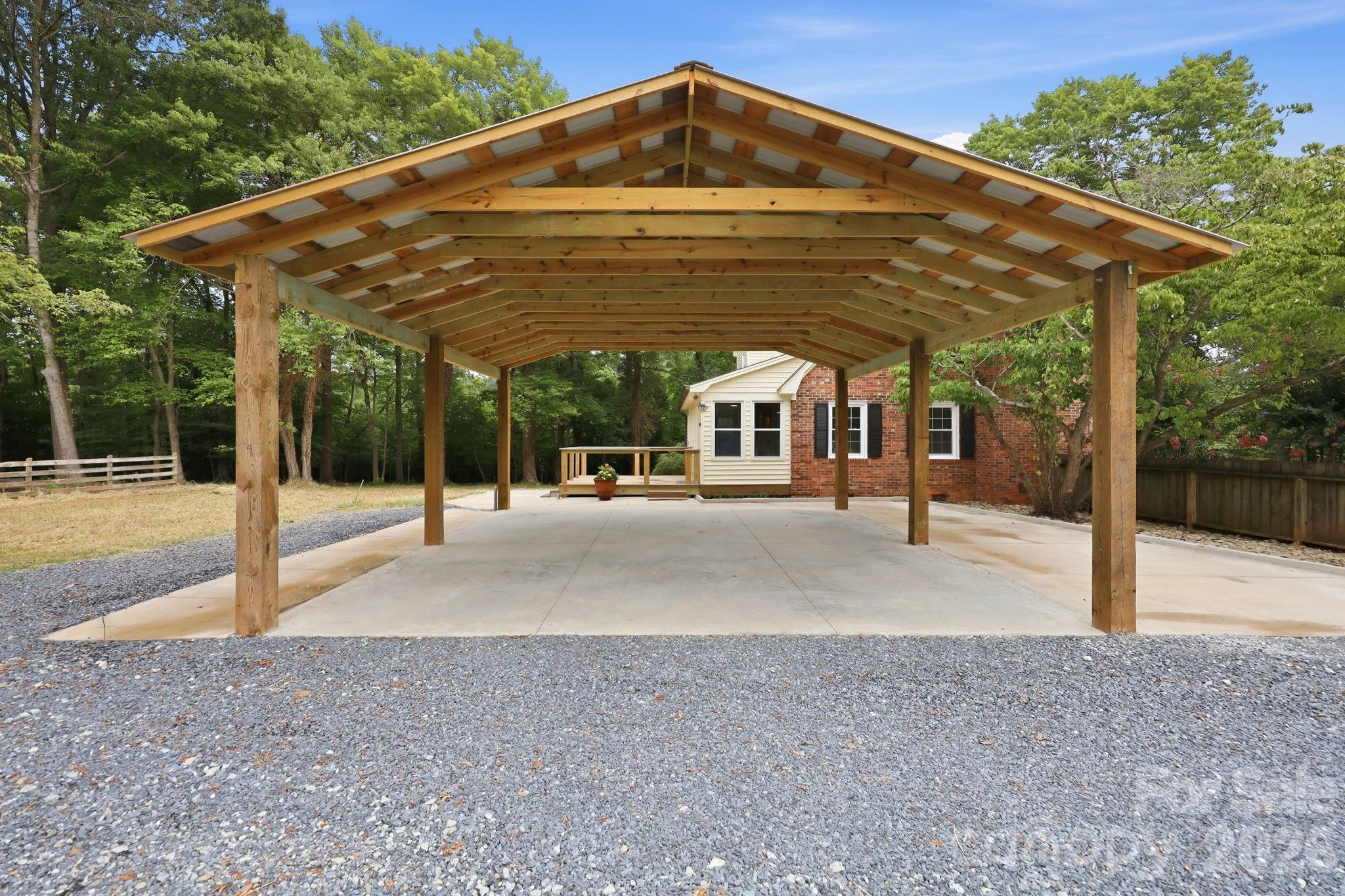 360 Small Road Property Photo 30