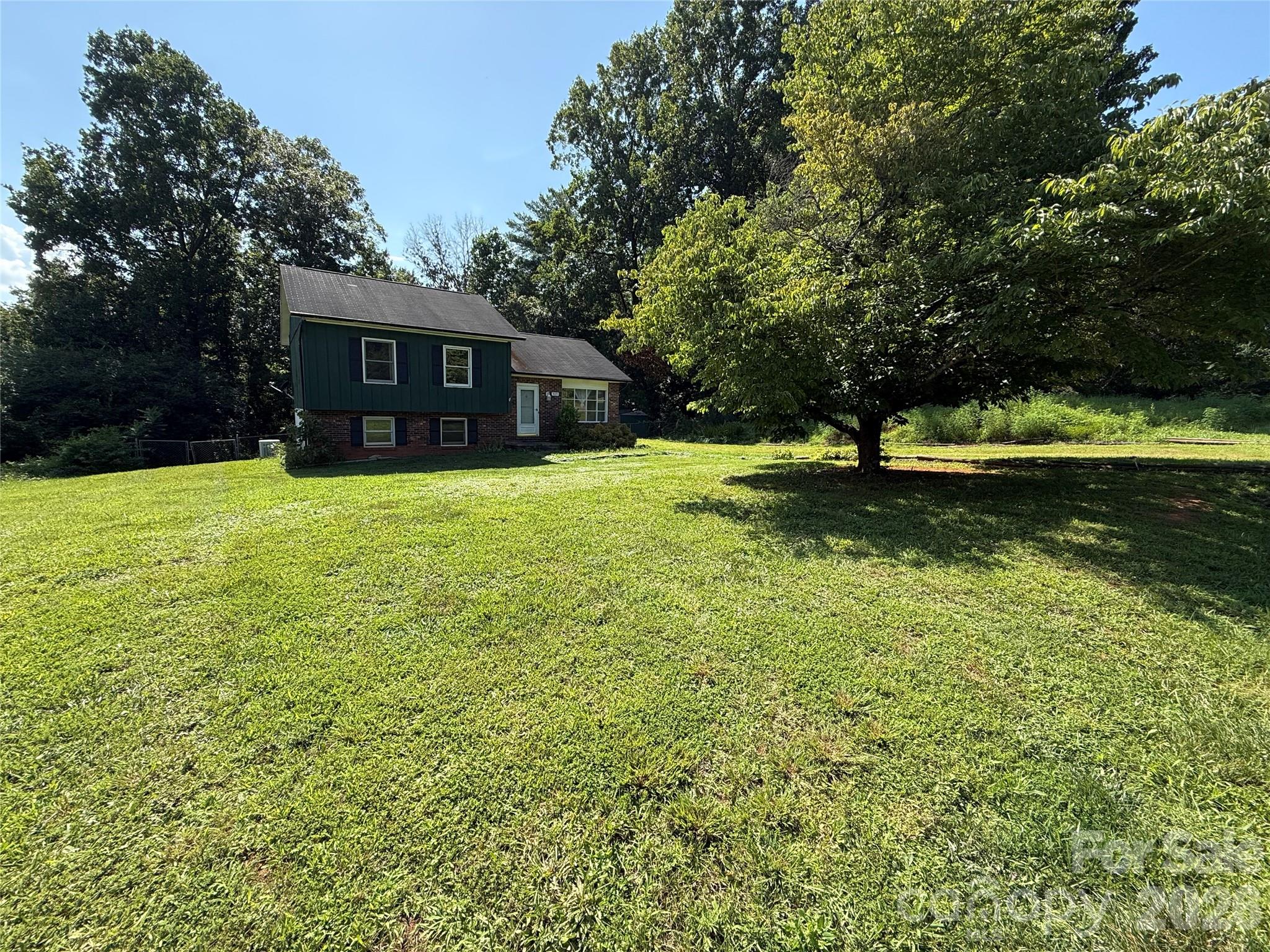 3695 Commanche Court Property Photo 2