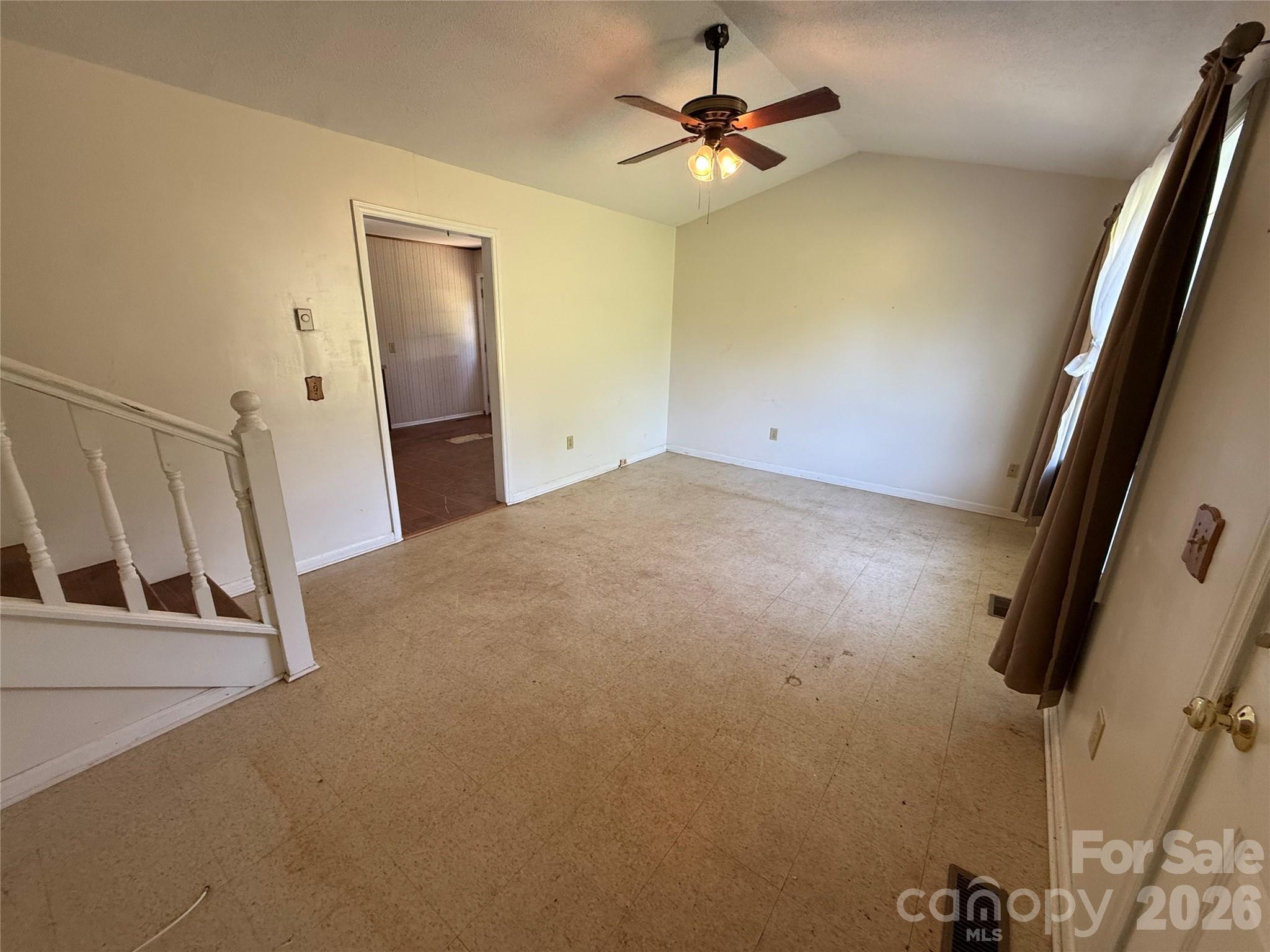 3695 Commanche Court Property Photo 3