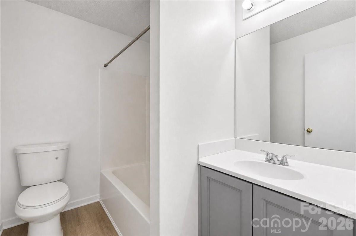 2809 Trestle Court Property Photo 11