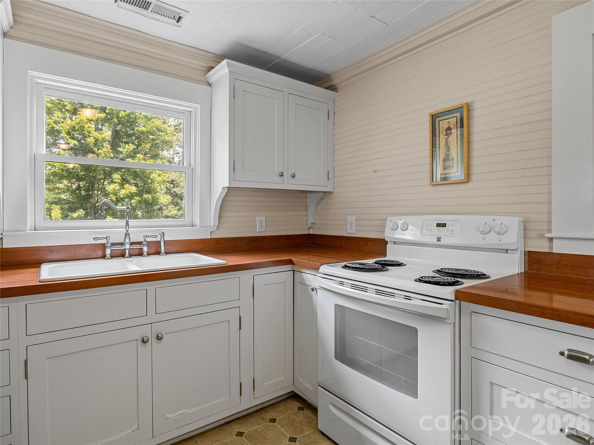 292 Fowler Road Property Photo 8