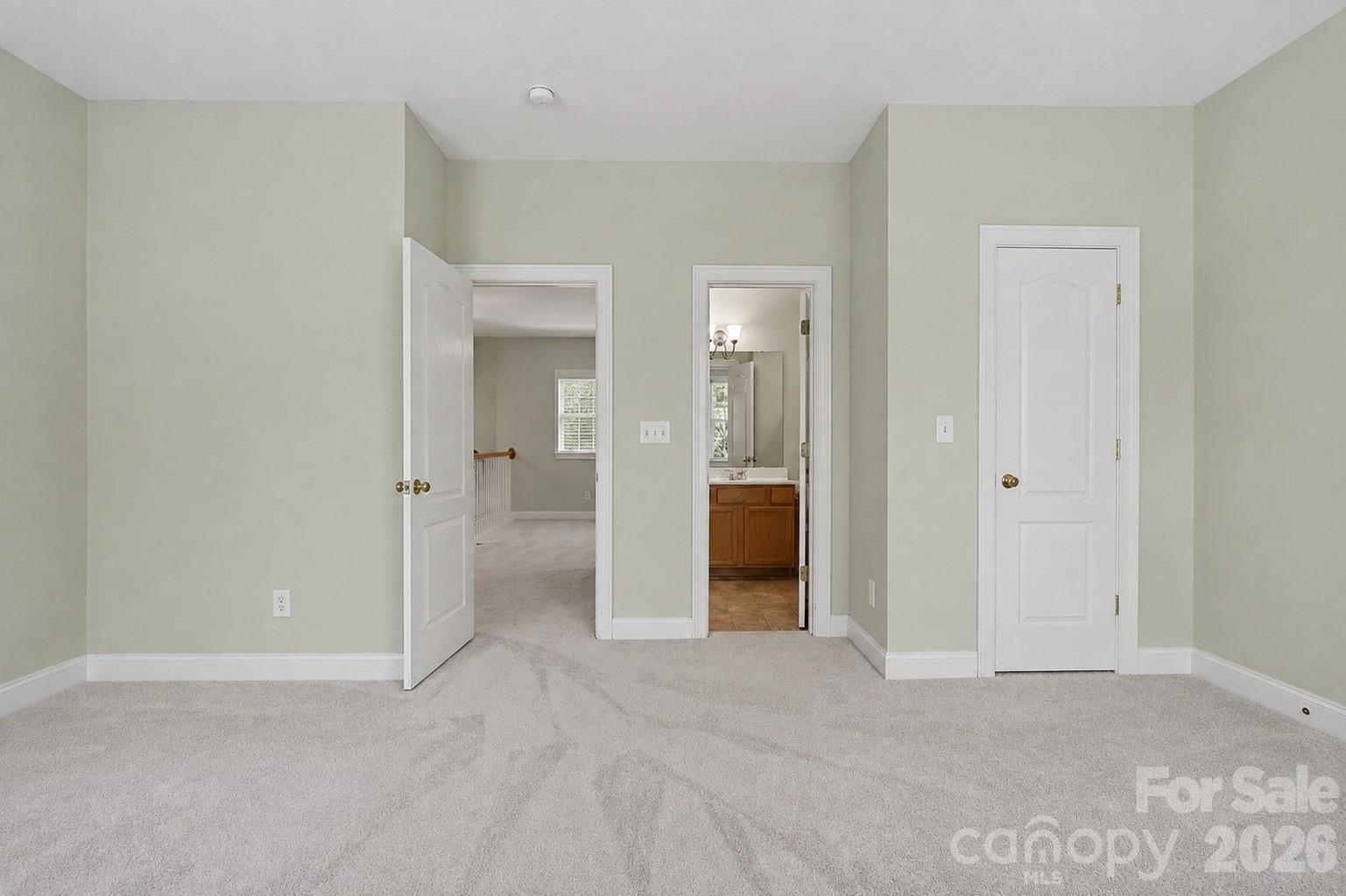 2440 Commons Court Property Photo 24