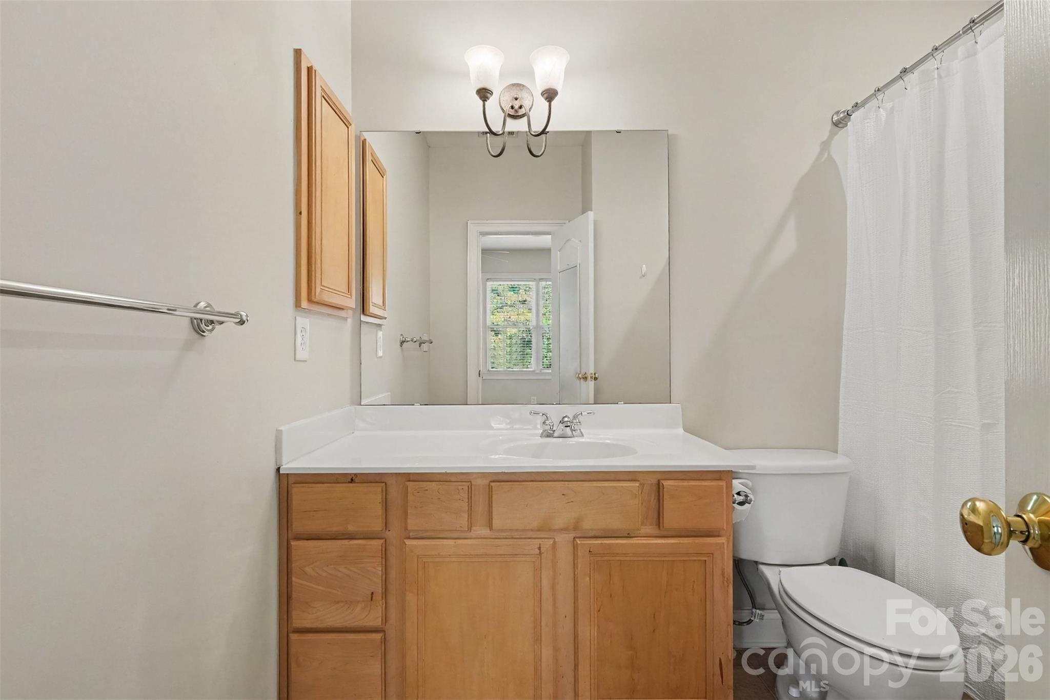 2440 Commons Court Property Photo 25