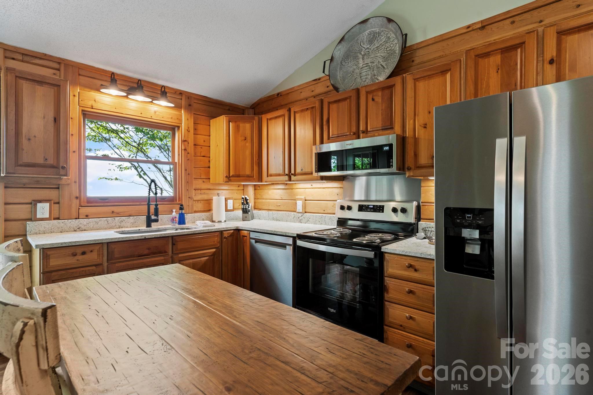 345 Chalk Dust Trail Property Photo 9