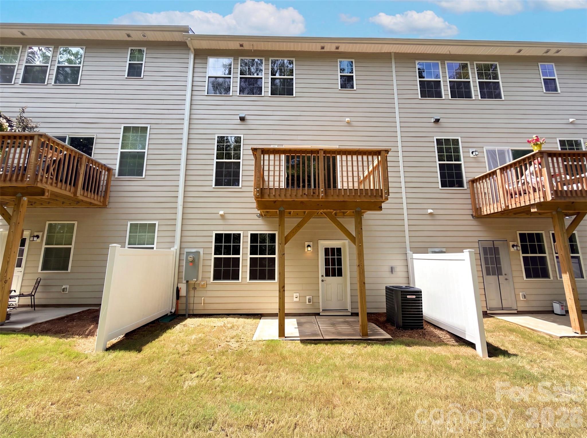 1032 Bandon Drive Property Photo 5