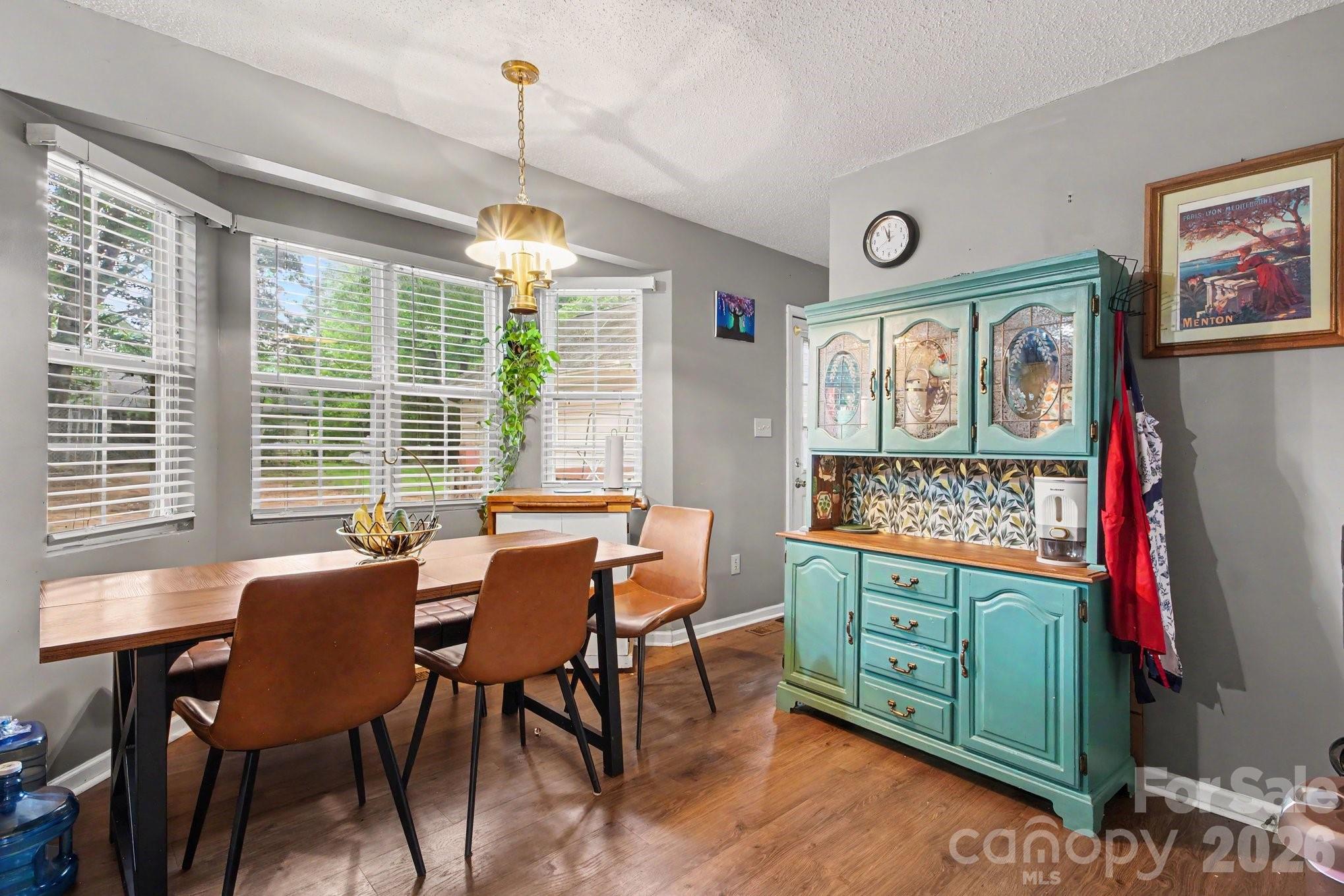 1209 S Juniper Street Property Photo 9