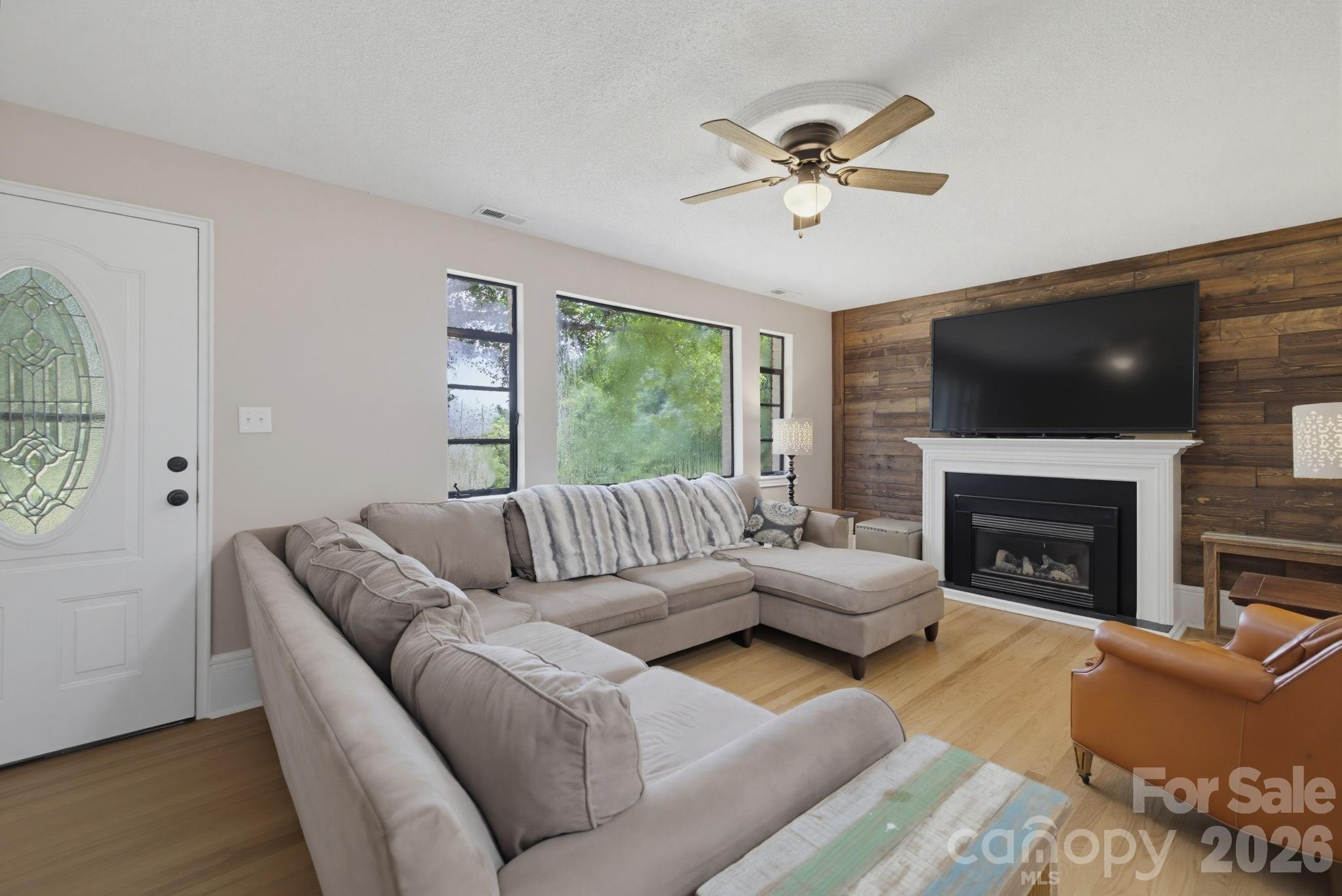 2197 Blackberry Road Property Photo 9