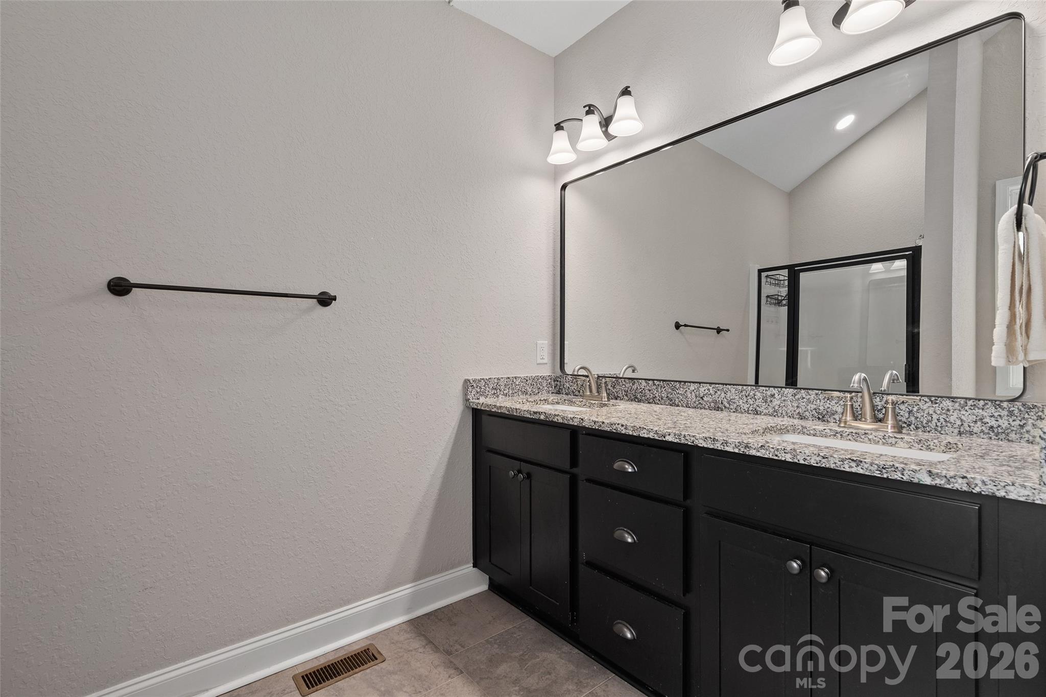 31 Baby Bear Cove Property Photo 16