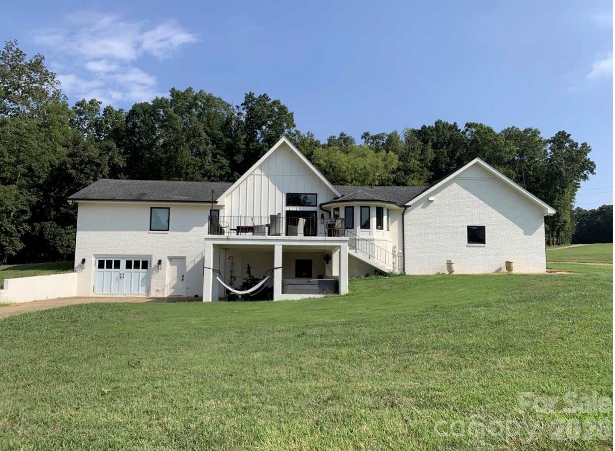 9151 Archer Road Property Photo 3