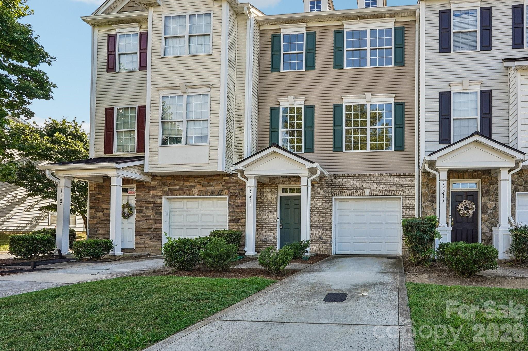 13211 Calloway Glen Drive Property Photo 1