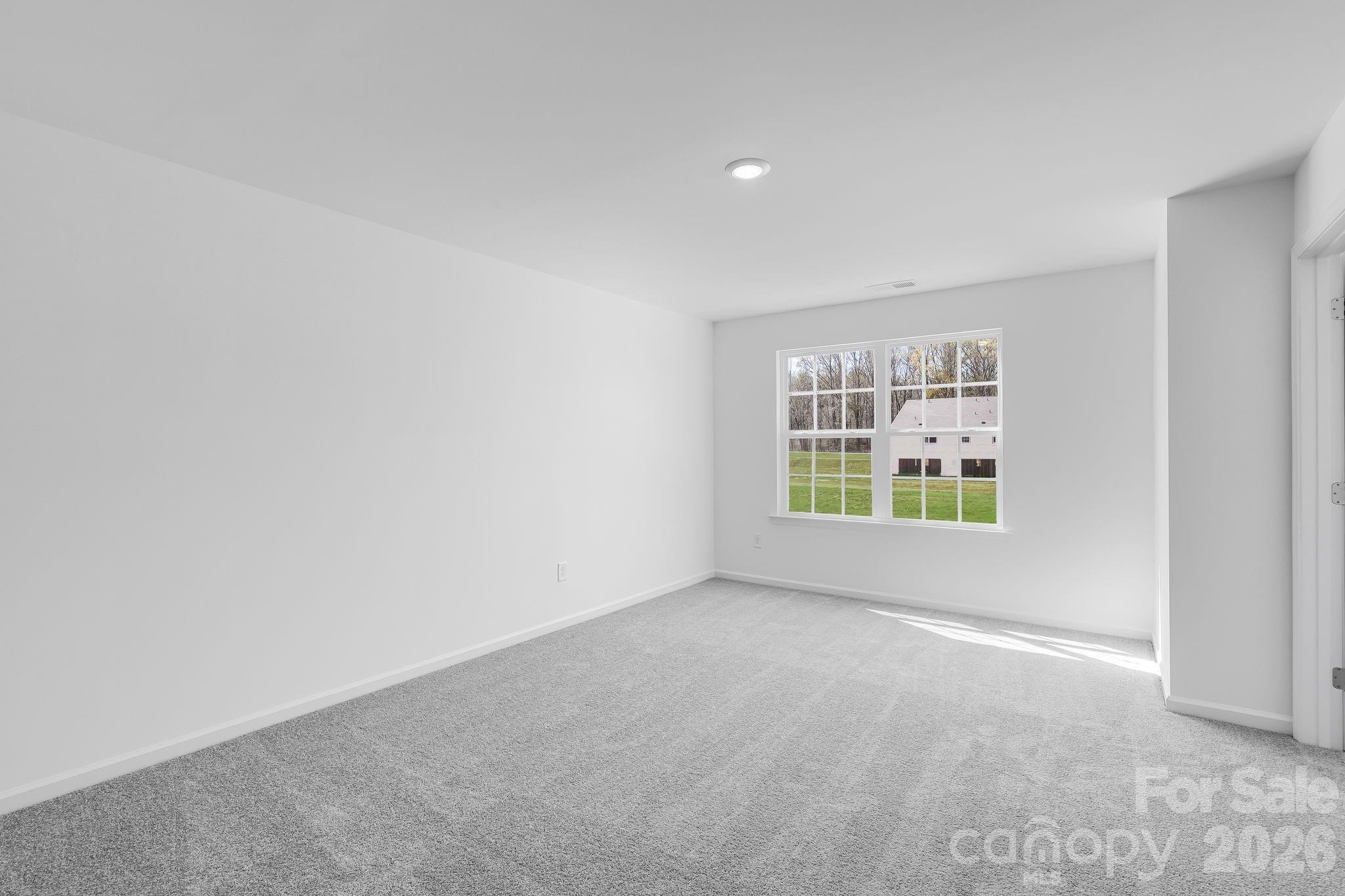 708 Sparano Loop 174 Property Photo 5