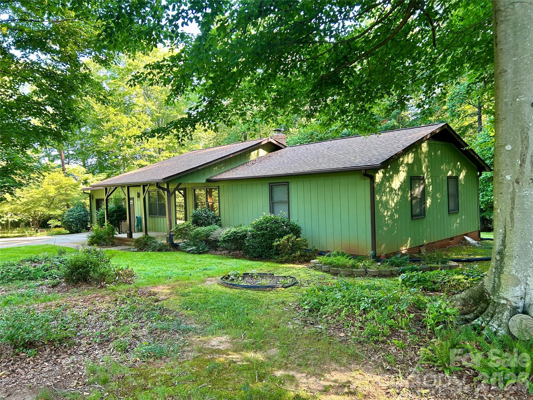 135 Davies Circle Property Photo 1