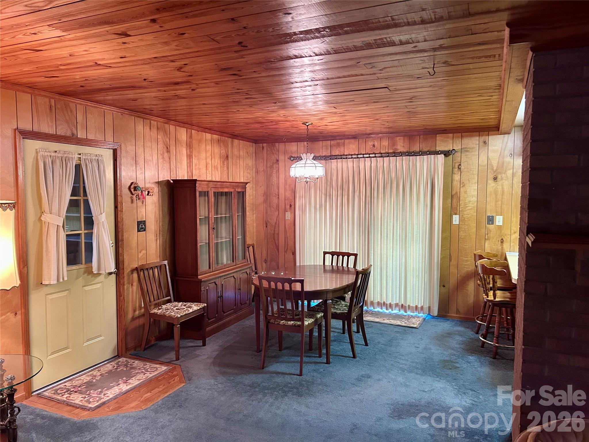 135 Davies Circle Property Photo 9
