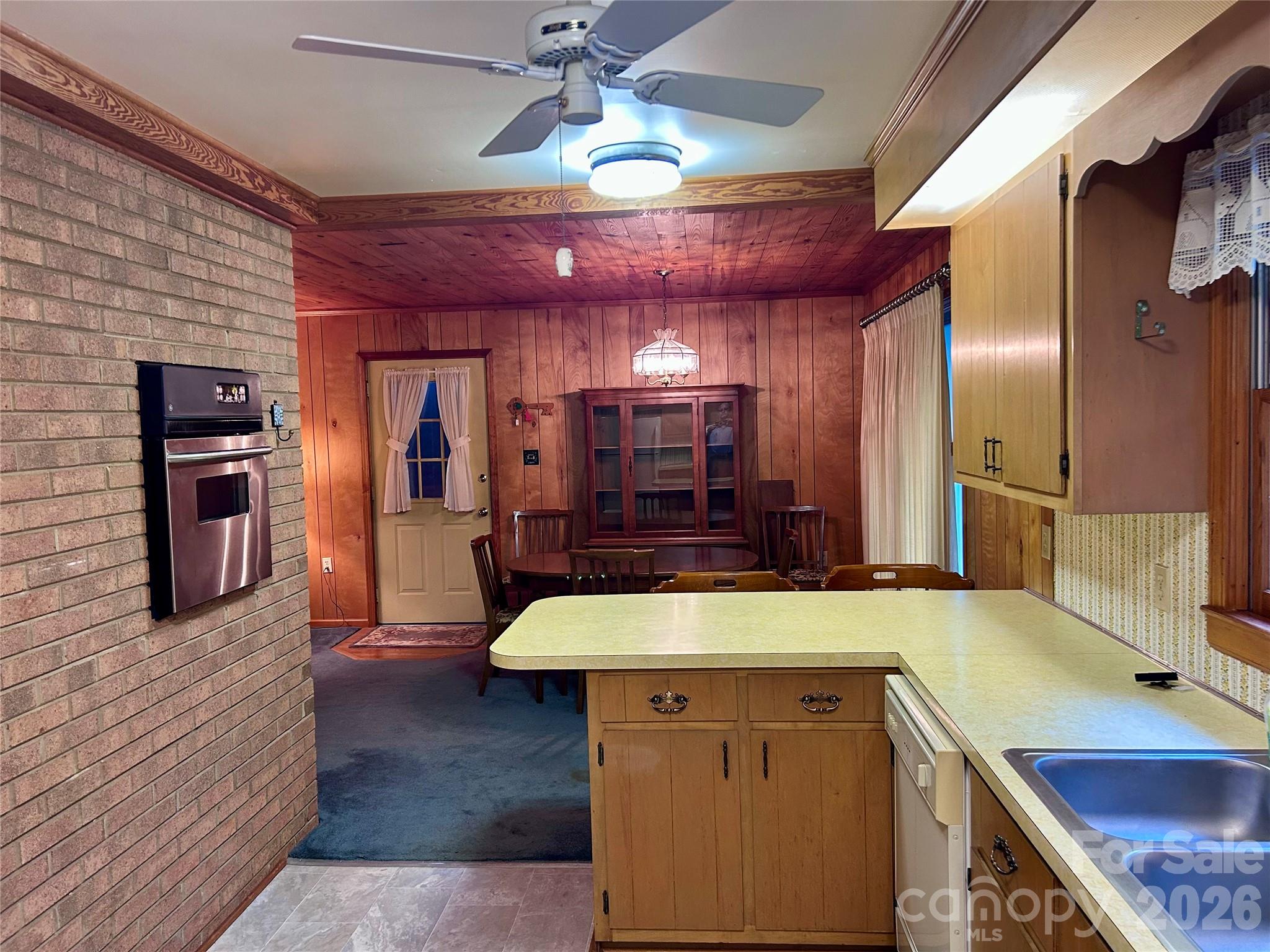 135 Davies Circle Property Photo 10