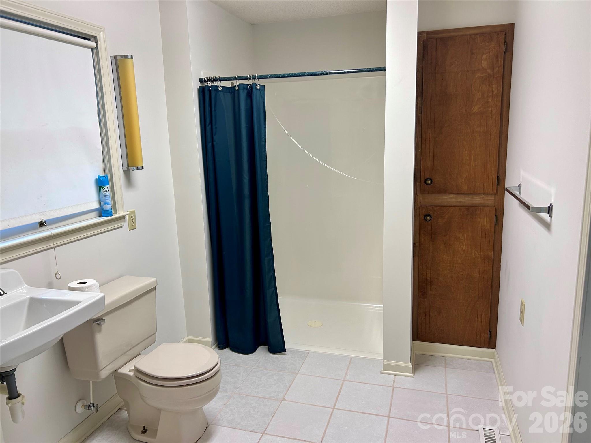 135 Davies Circle Property Photo 26