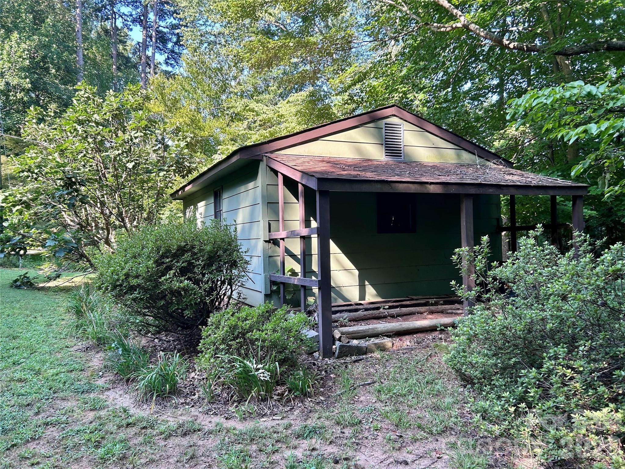 135 Davies Circle Property Photo 35