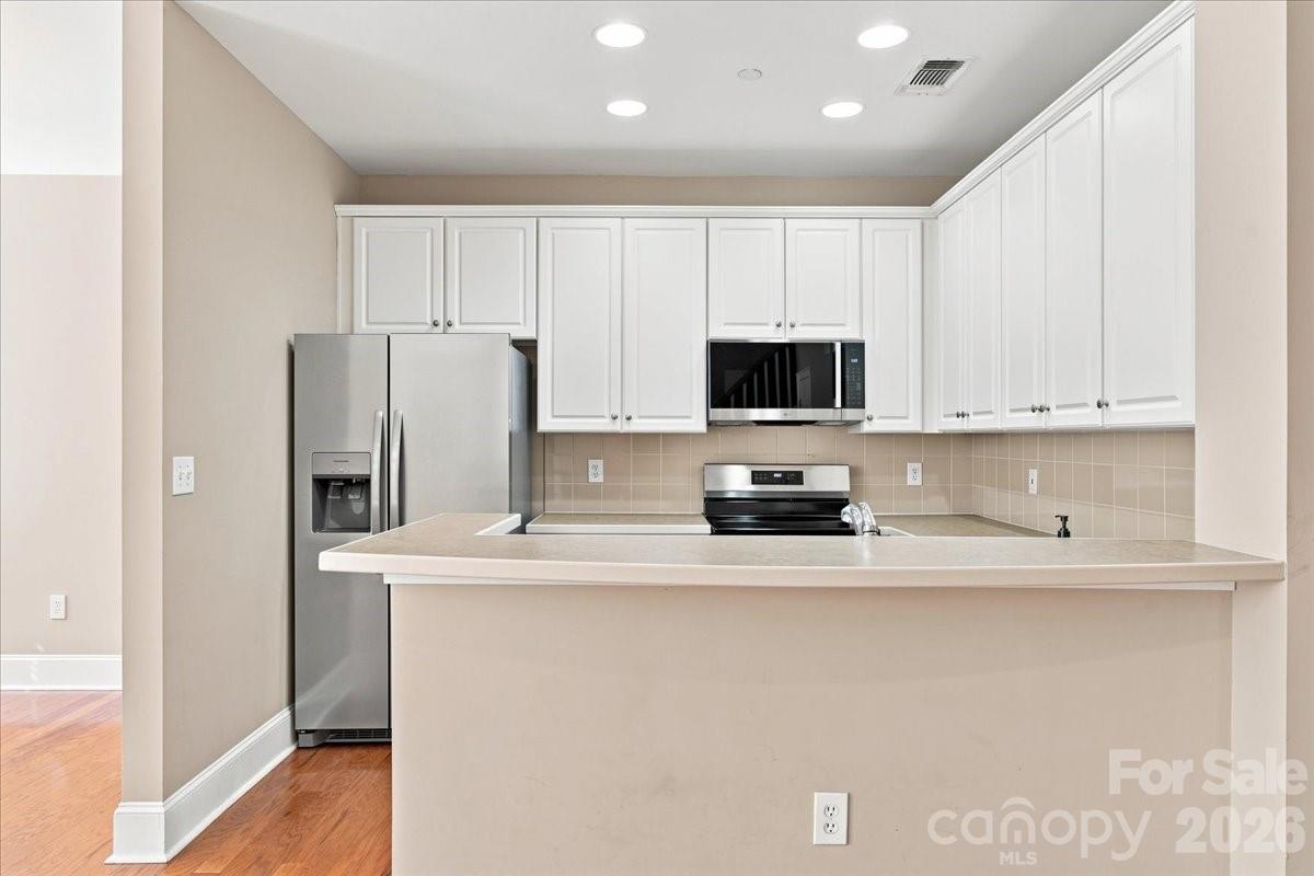 400 N Church Street 215 Property Photo 17
