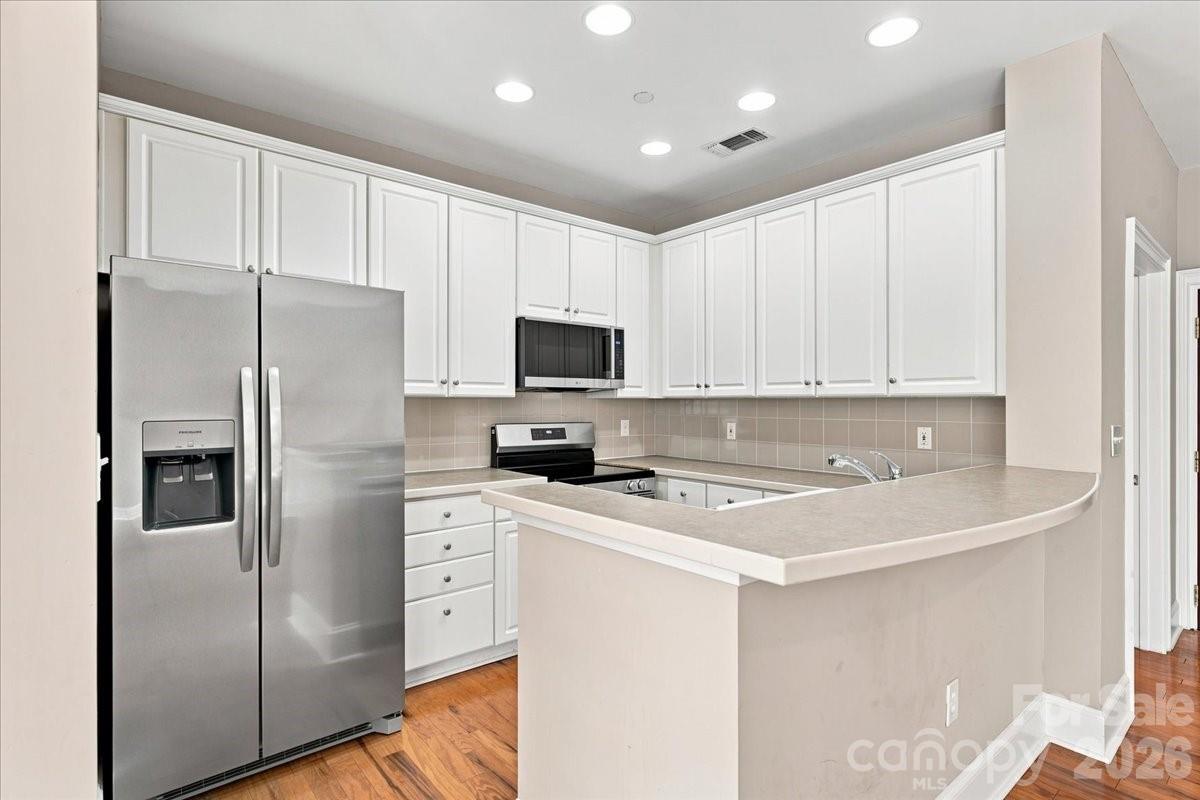 400 N Church Street 215 Property Photo 18