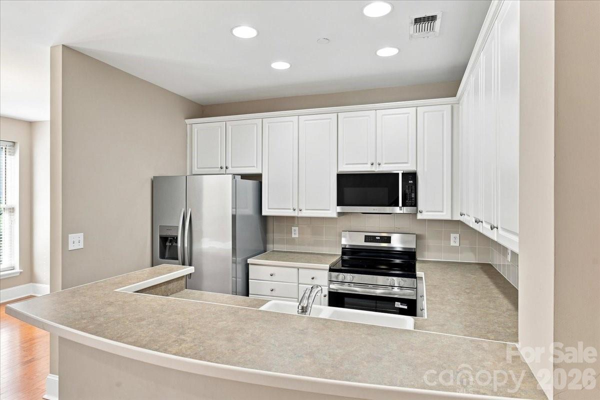 400 N Church Street 215 Property Photo 20