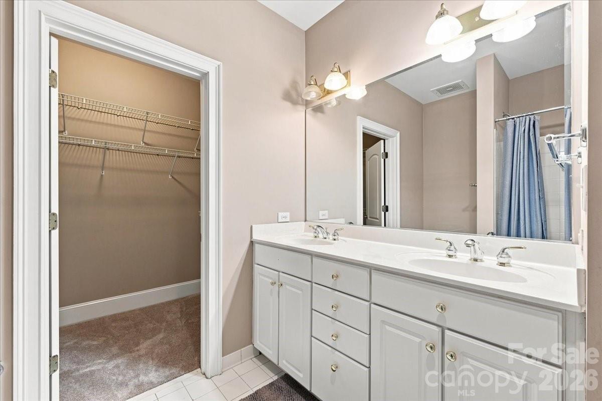 400 N Church Street 215 Property Photo 29