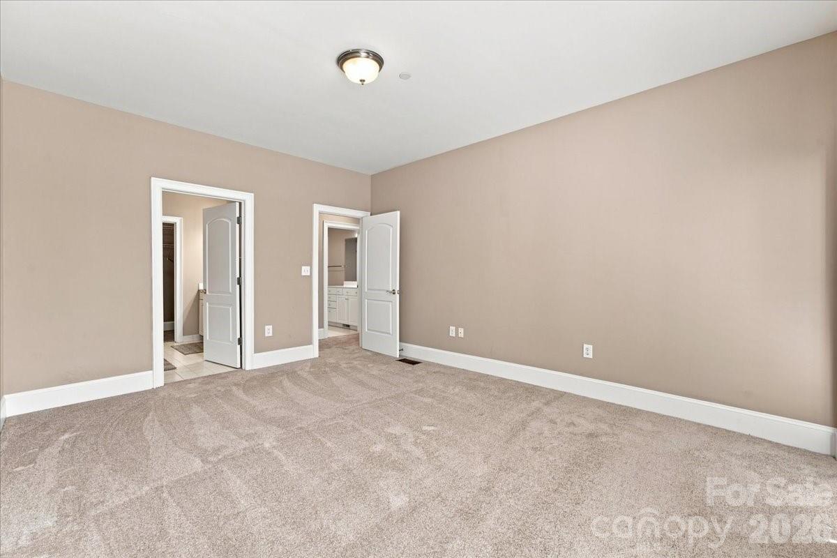 400 N Church Street 215 Property Photo 29