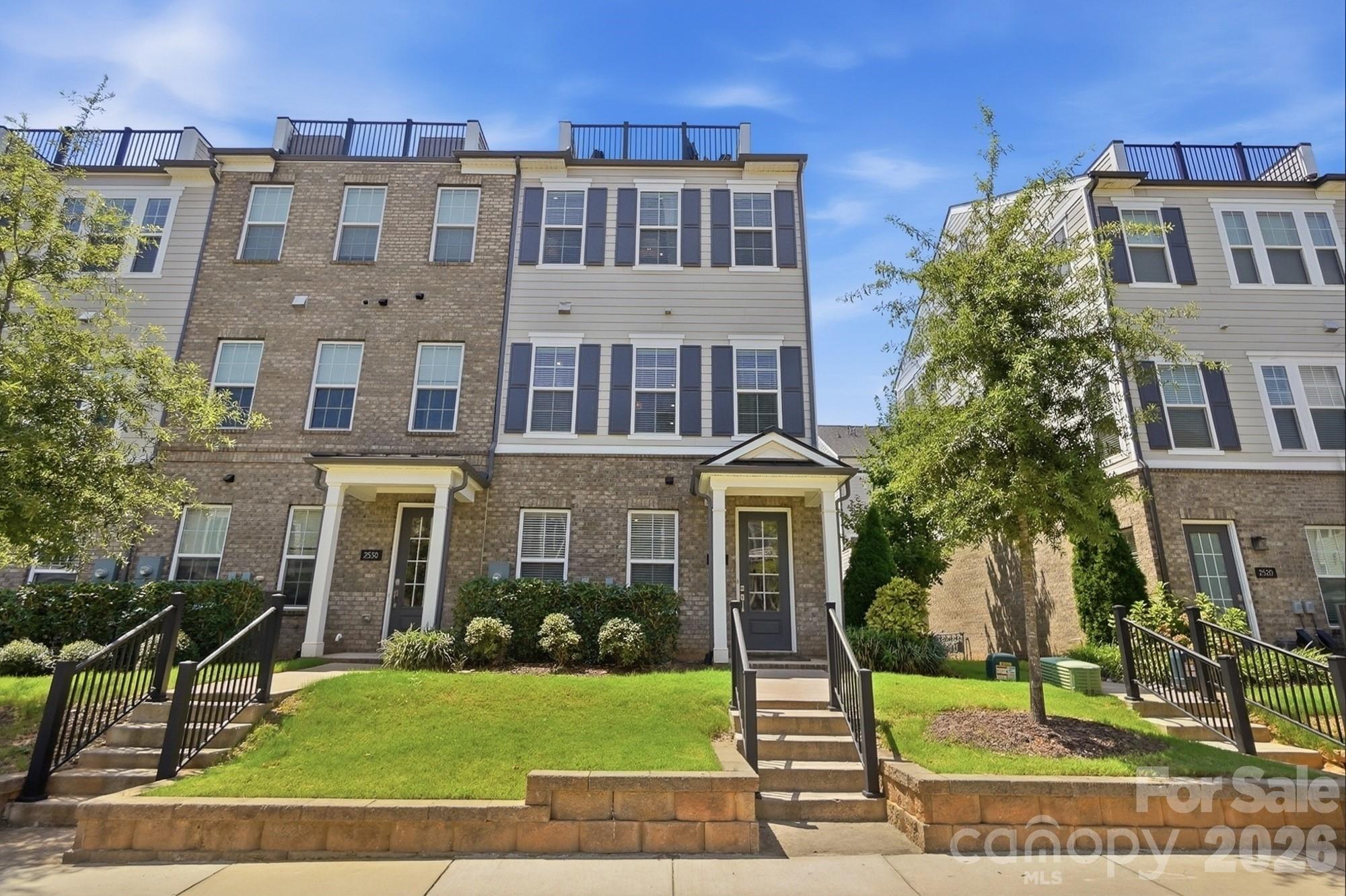 2526 Kenmore Avenue Property Photo 1