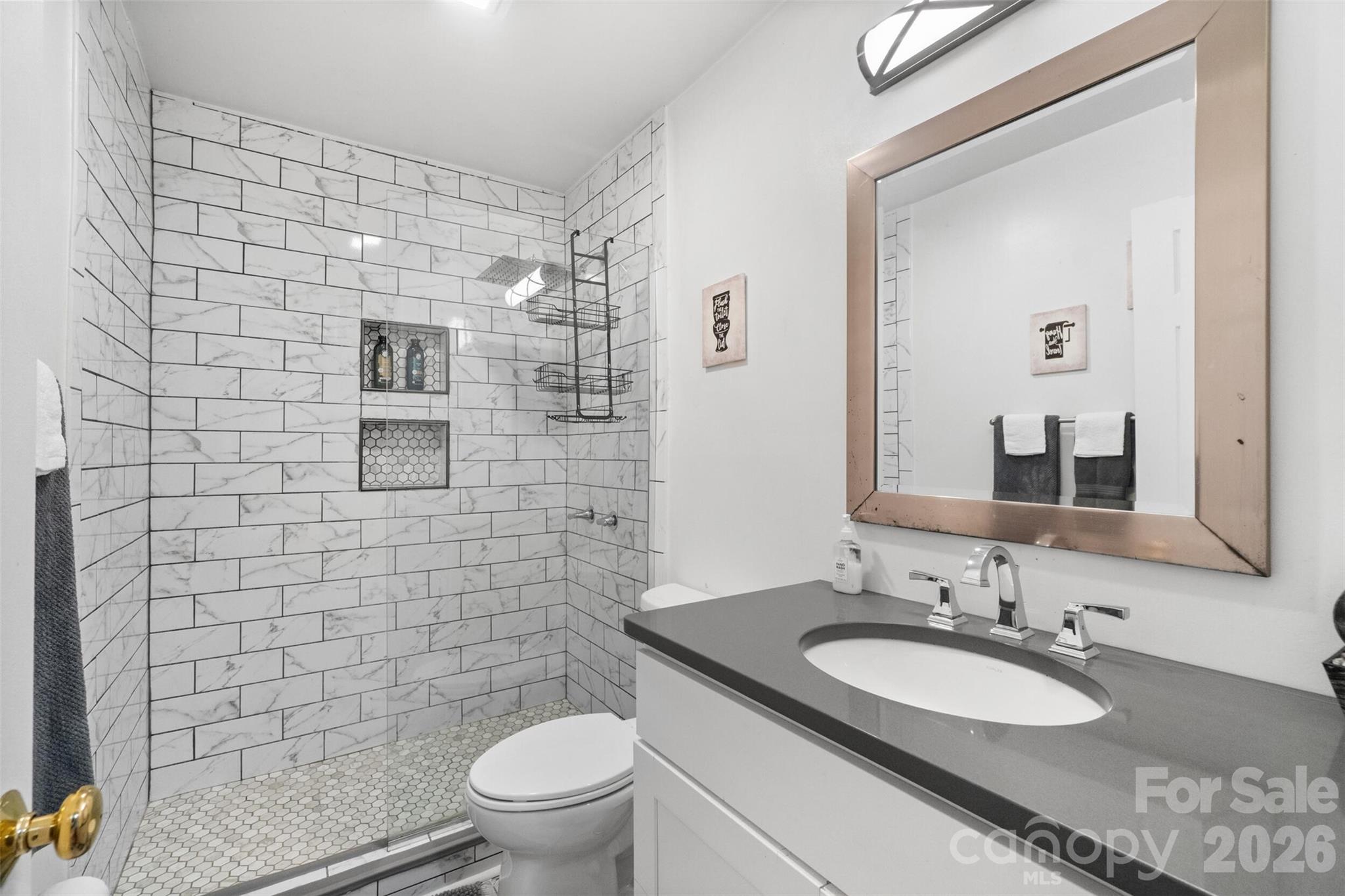 6239 Skyline Drive Property Photo 25