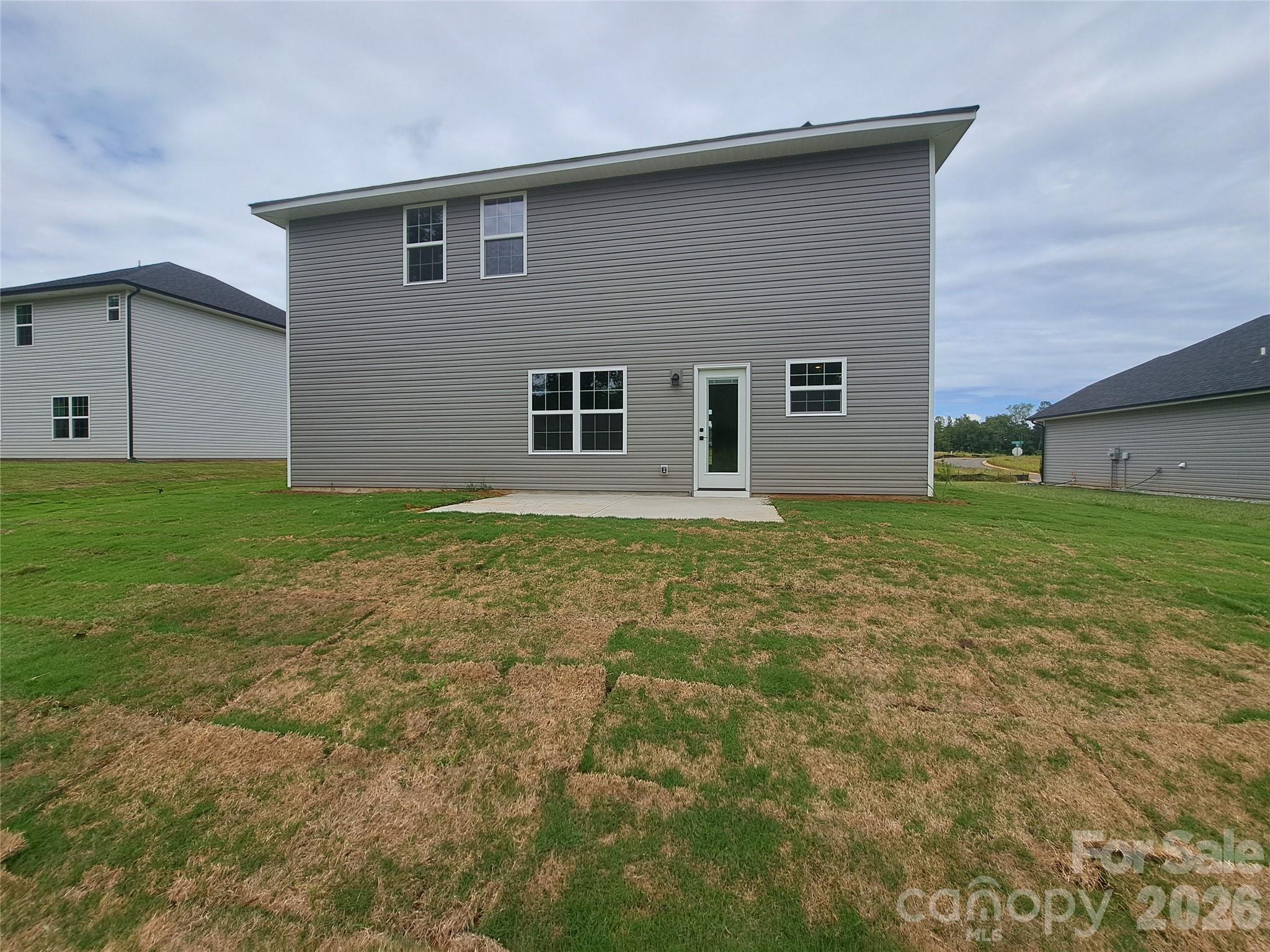 1055 Kildare Drive 64 Property Photo 3