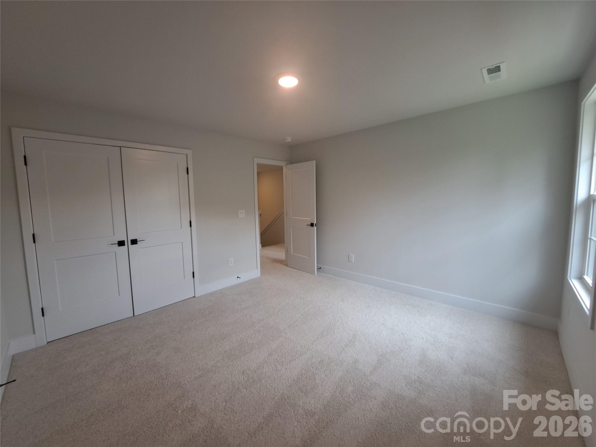 1055 Kildare Drive 64 Property Photo 9