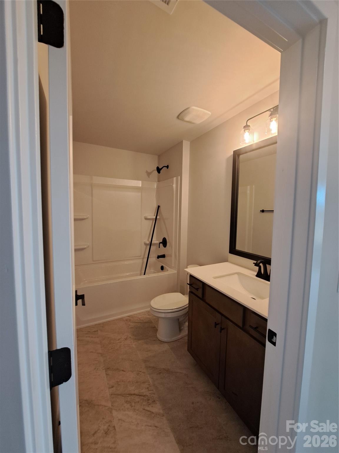 1055 Kildare Drive 64 Property Photo 10