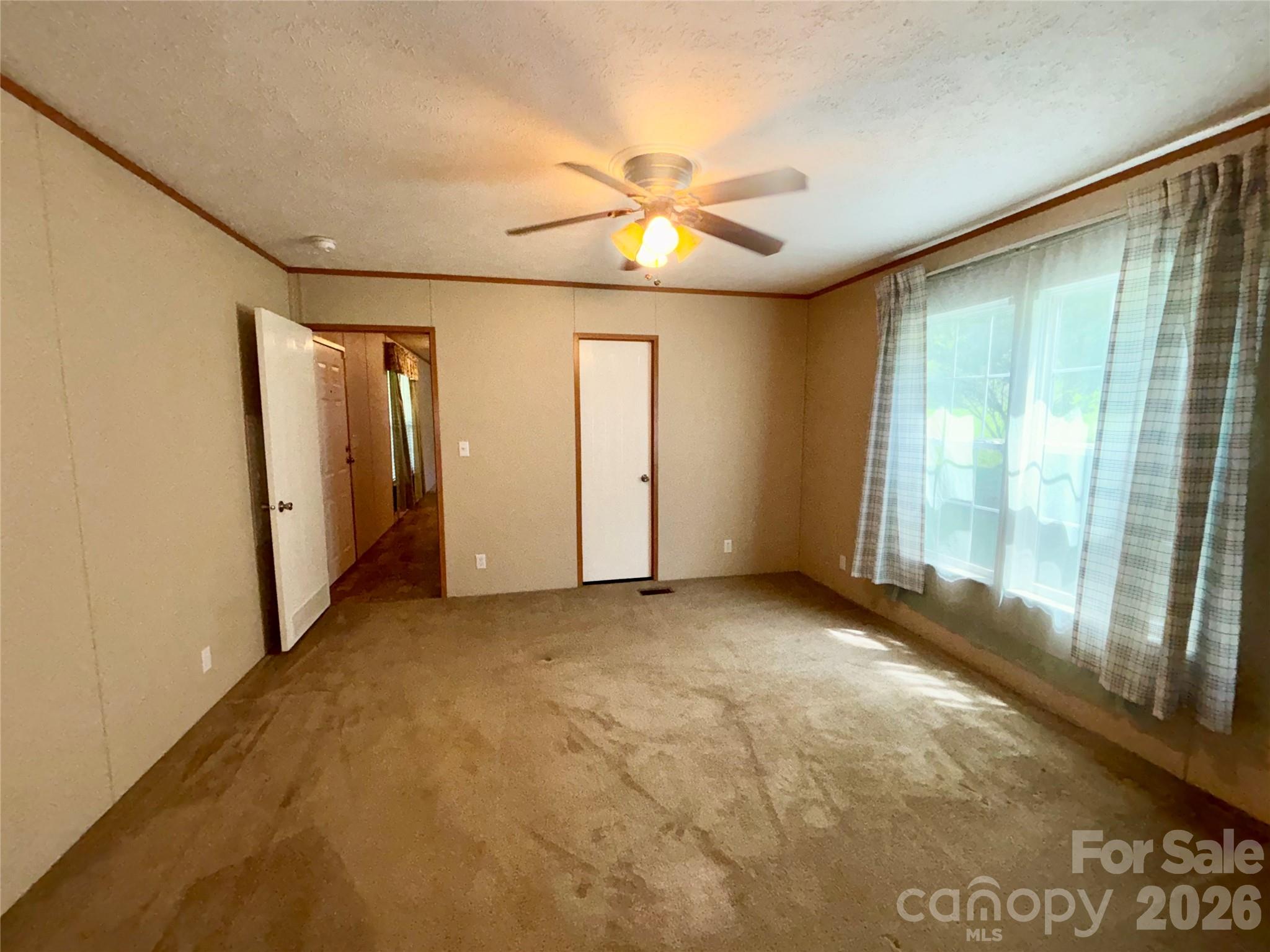 72 S Greenleaf Road Property Photo 9
