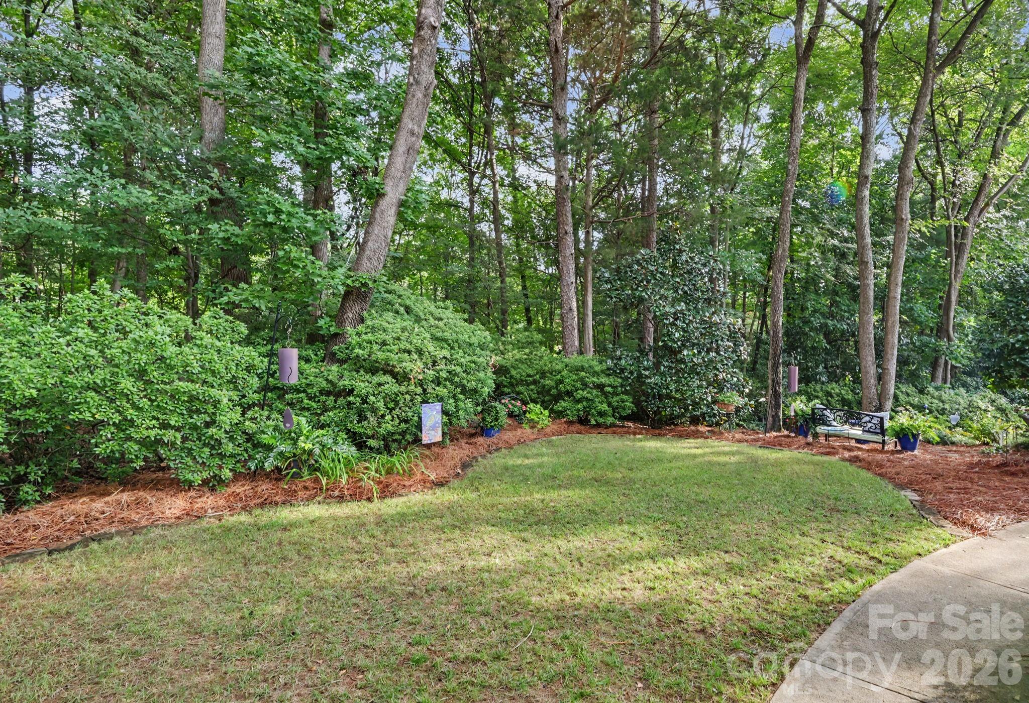 8724 Suninghurst Lane Property Photo 3