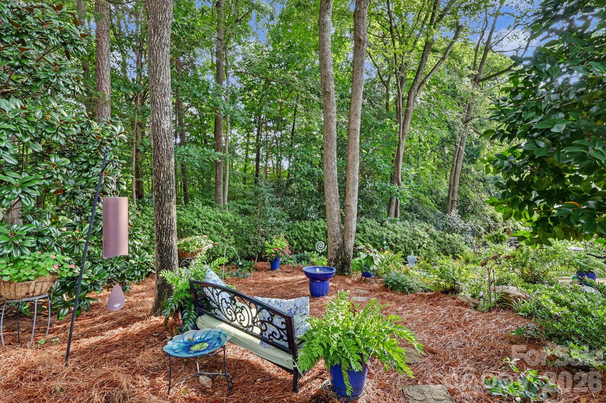 8724 Suninghurst Lane Property Photo 4