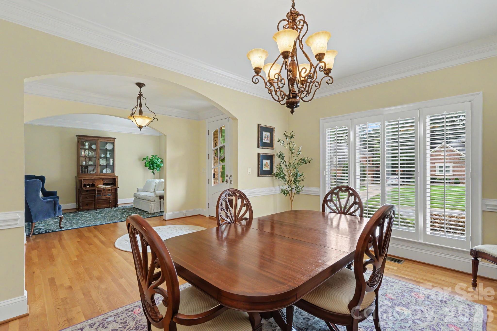 8724 Suninghurst Lane Property Photo 7