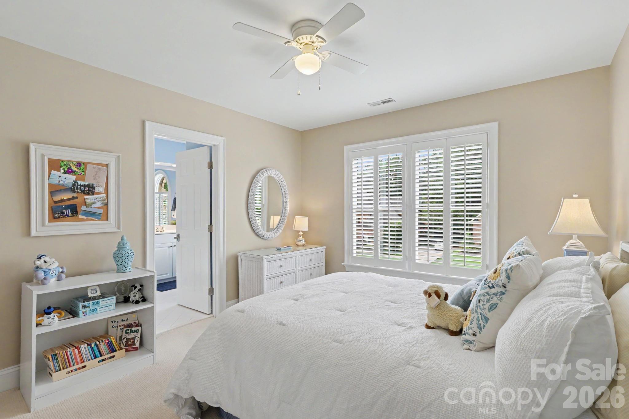 8724 Suninghurst Lane Property Photo 23